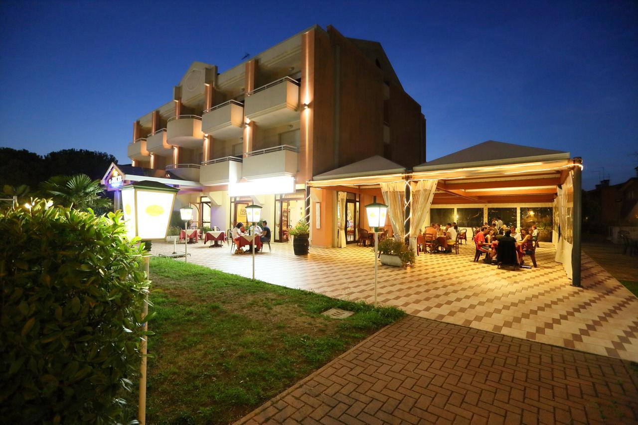 Residence Joker Cavallino-Treporti Buitenkant foto